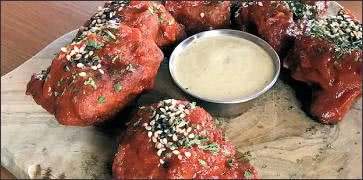 Buffalo Cauliflower Wings at El Grifo