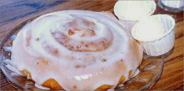 Cinnamon Roll at Ramona Cafe